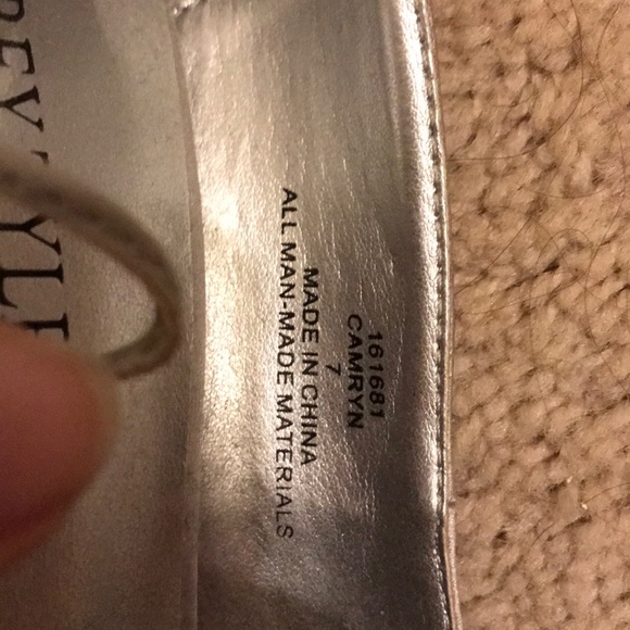 Sliver heels - Picture 4 of 4